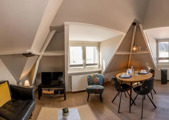 Zeehuis & アパート *