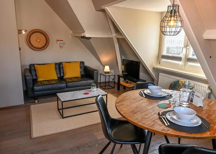 アパート Zeehuis & ザントフォールト